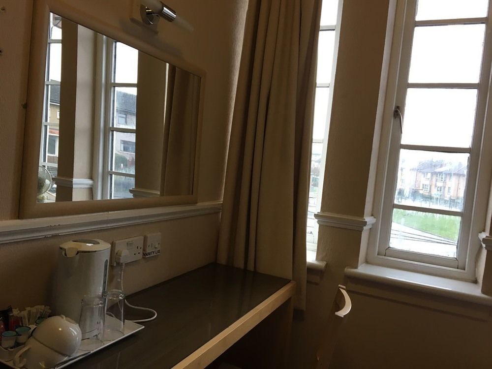 The Abbey Inn Paisley Ngoại thất bức ảnh